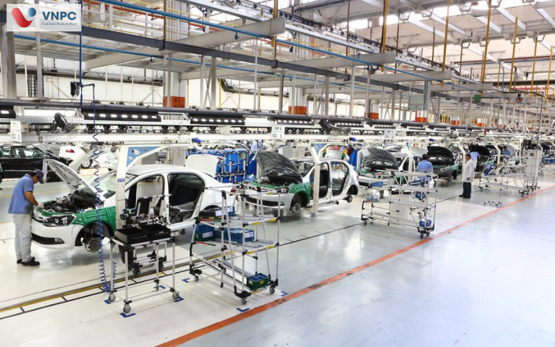Điều kiện đầu vào và học phí ngành Kỹ thuật ô tô tại Anh